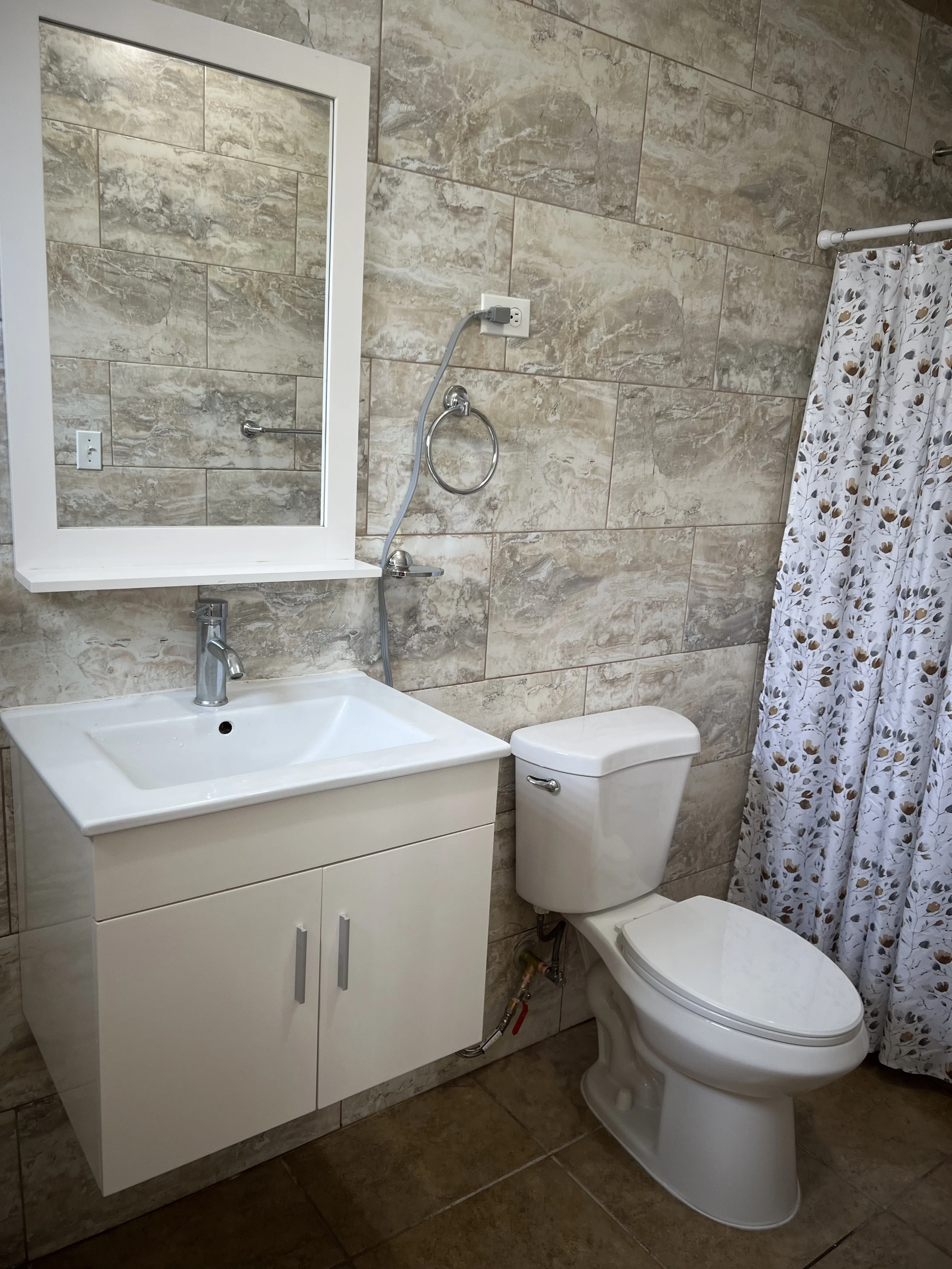 Home 1 Bathroom