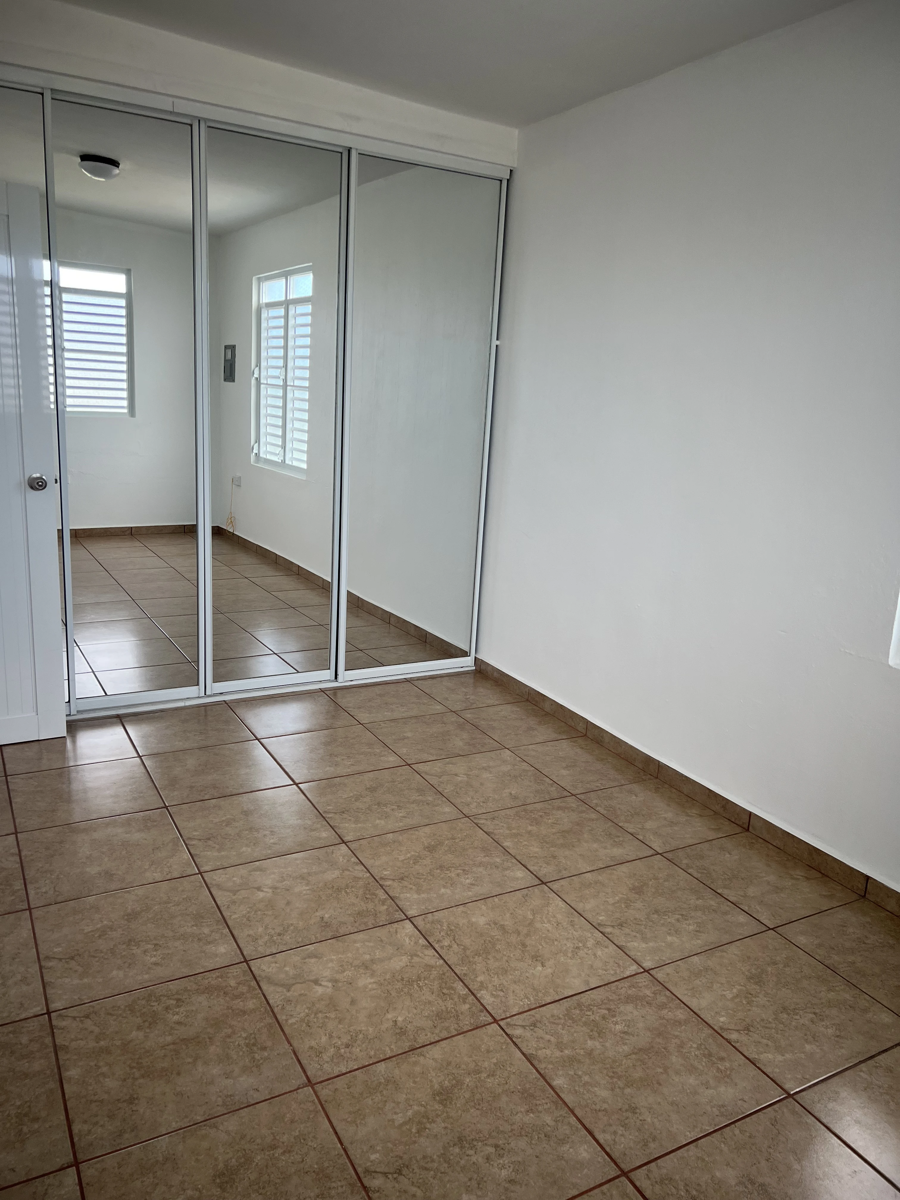 Home 1 Bedroom